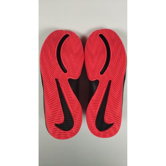 Nike Team Hustle D 9 PS Kids Size 13C Black Pink Basketball Shoes AQ4225-002 - Picture 2 of 7